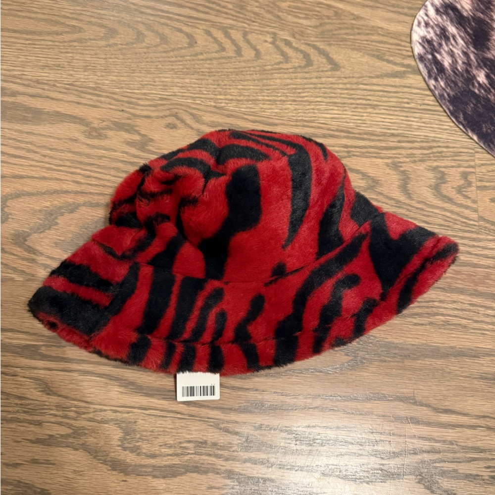 NWT Urban Outfitters Red and Black Zebra Fuzzy Hat